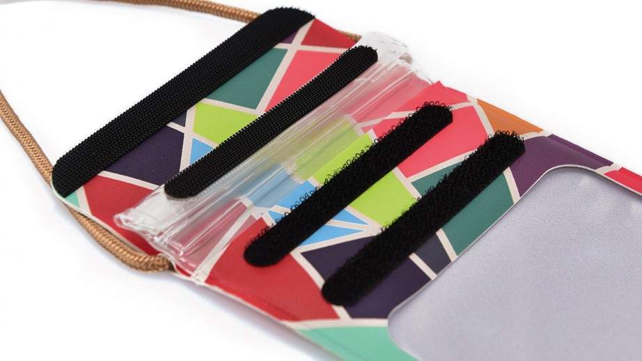 bh03_terrazzo_handytasche_detail_01_2019_1880x1060px